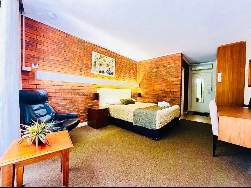 Connells Motel & Serviced Apartments Traralgon Dış mekan fotoğraf